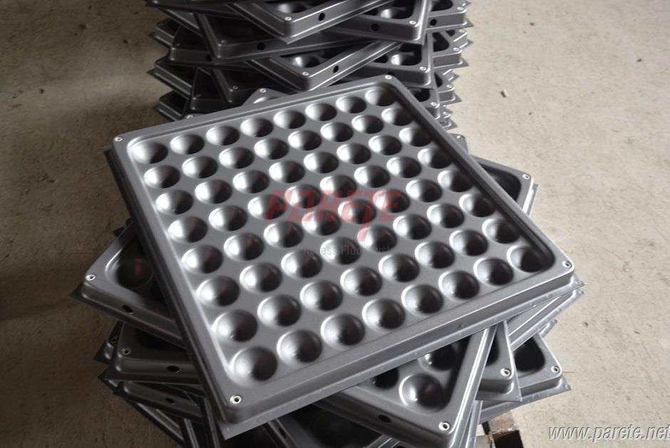 Indepedent support raised floor panel